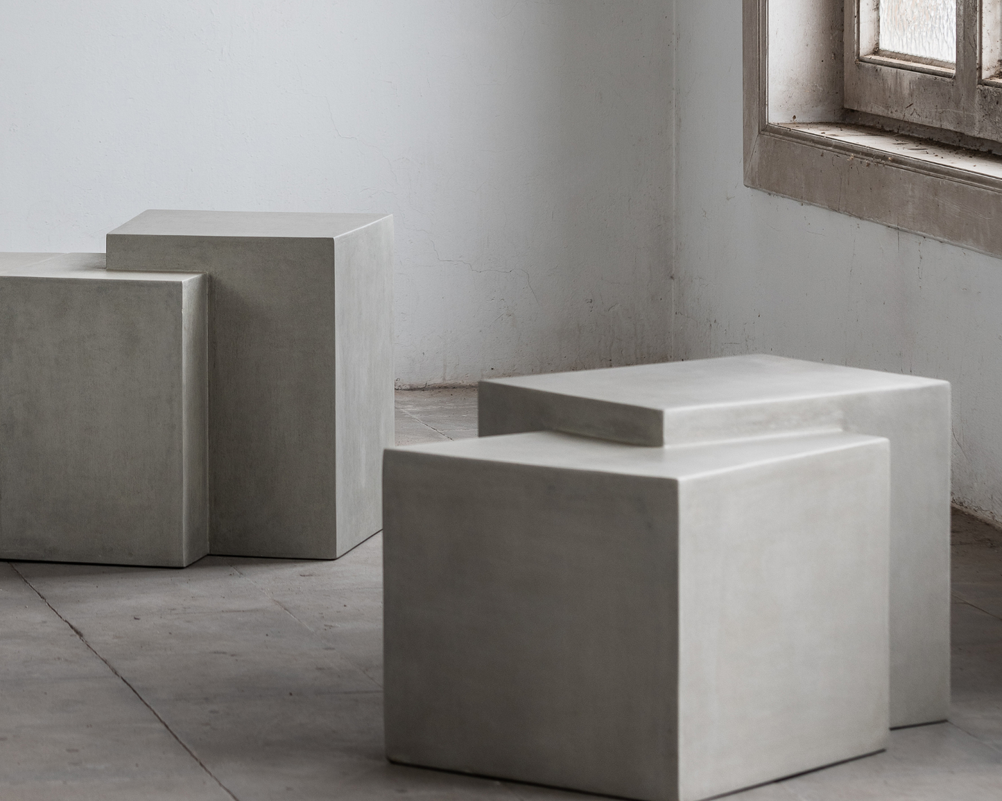Table d’Appoint °1 – Concrete Bent